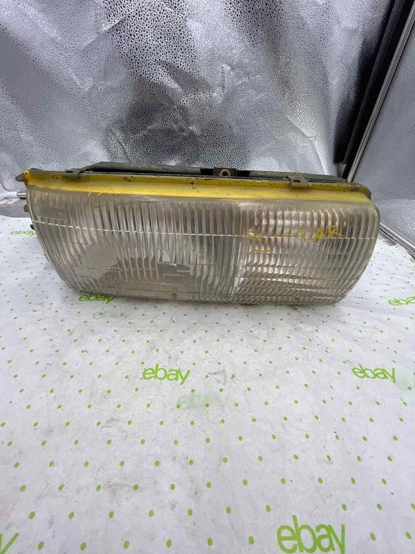 91 92 93 94 95 96 CHEVY CAPRICE Headlamp Assembly Right passenger side