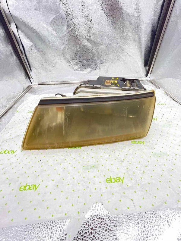 02 03 04 TOYOTA CAMRY Headlamp Assembly Left driver side