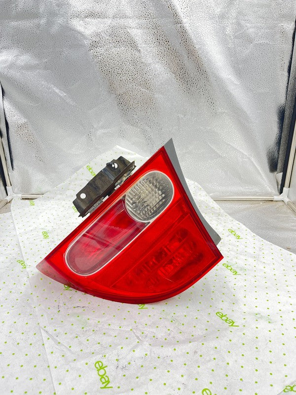 06 07 08 HONDA CIVIC Tail Light Assembly Right passenger side
