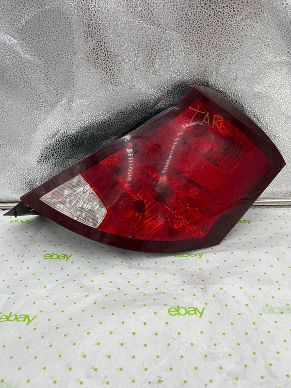 03 04 05 06 07 SATURN ION Tail Light Assembly Right passenger side