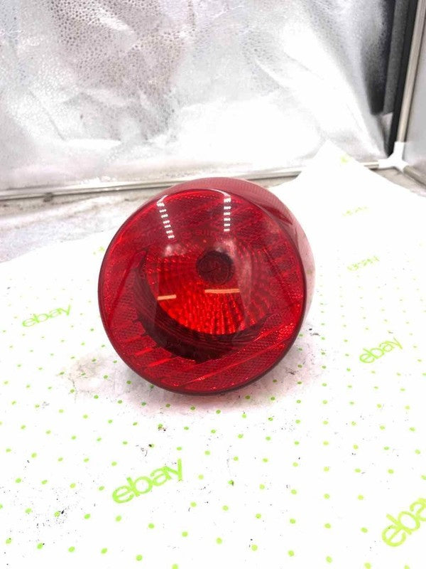 05 06 07 08 09 10 CHEVY COBALT Tail Light Assembly Right passener side