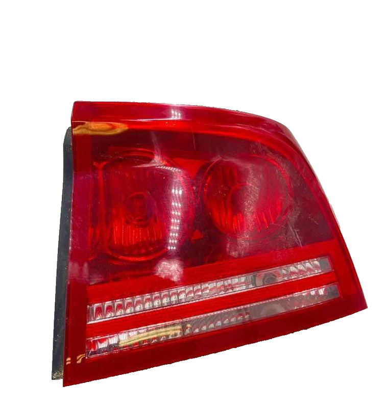 06 07 08 DODGE CHARGER Tail Light Assembly Right passenger side