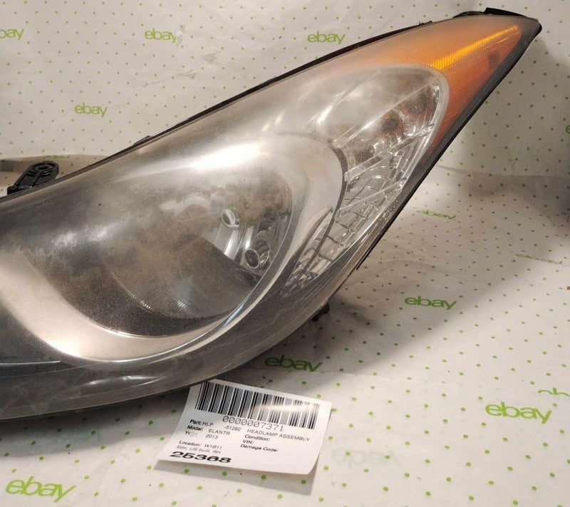 11 12 13 HYUNDAI ELANTRA Headlamp Assembly Right
