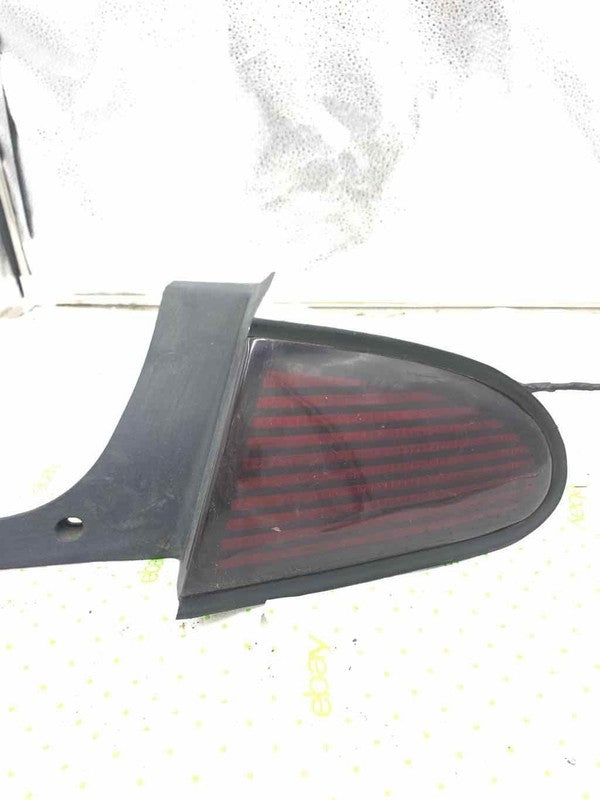 95 96 97 98 99 OLDSMOBILE AURORA Tail Light Assembly Right passenger s