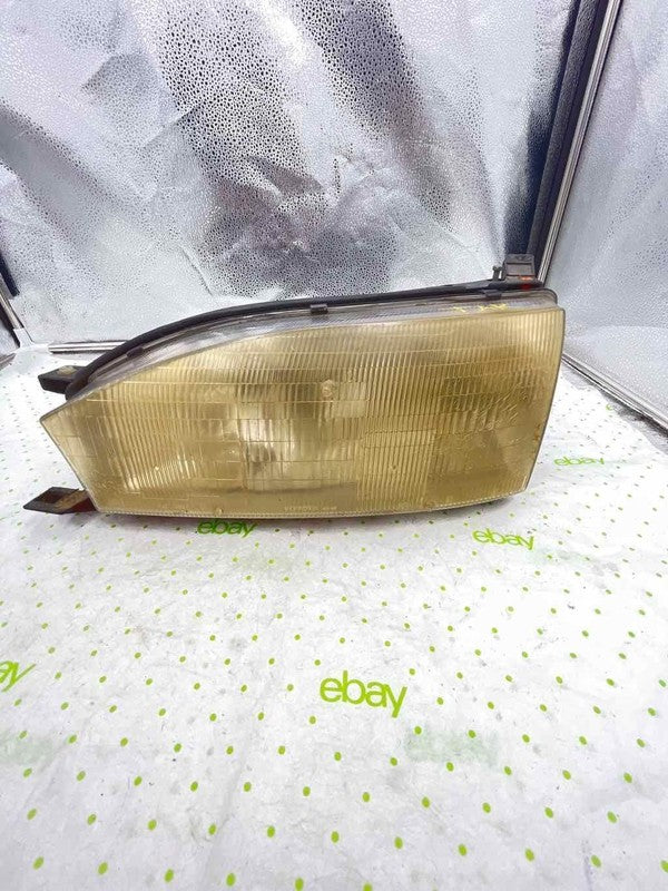 92 93 94 TOYOTA CAMRY Headlamp Assembly Left driver side