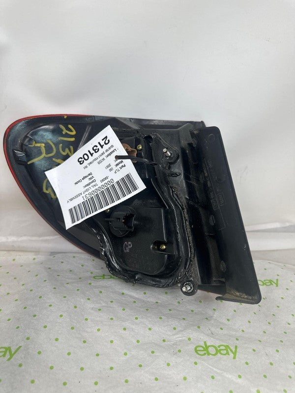 00 01 INFINITI I30 Tail Light Assembly Right