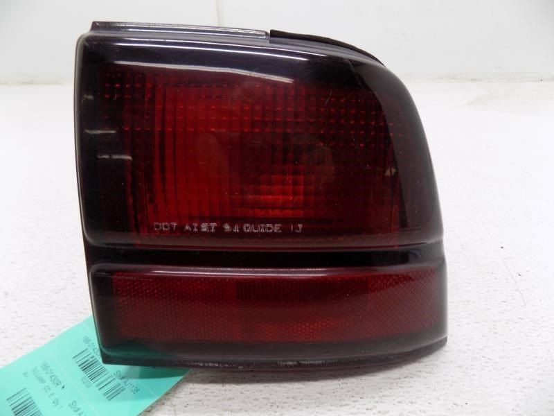 1991-1994 Chevy Cavalier Left Driver Quarter Panel Mounted Tail Light