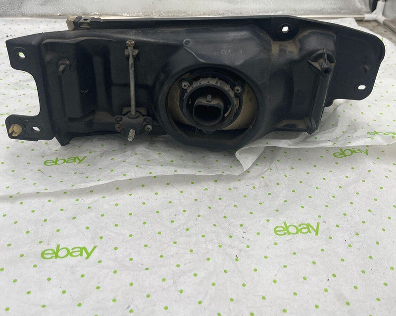 95 96 97 98 99 CHEVY CAVALIER Headlamp Assembly Left driver side