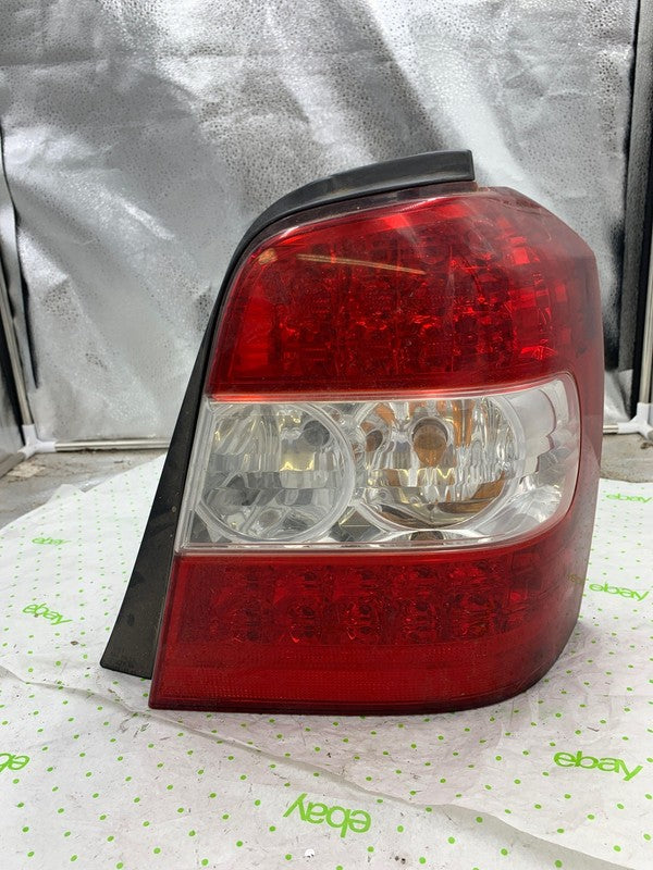 03 04 05 HONDA CIVIC Tail Light Assembly Right passenger side
