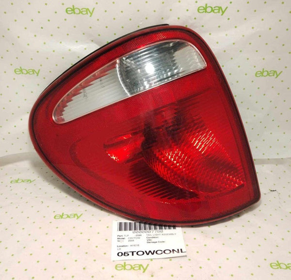 04 05 06 07 CHRYSLER TOWN CNTRY Tail Light Assembly Left