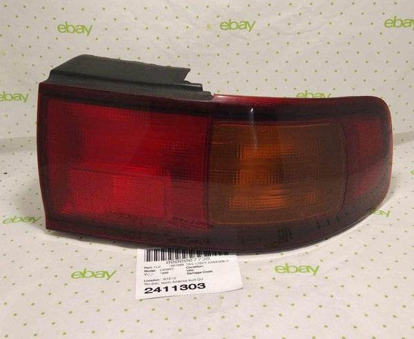 95 96 TOYOTA CAMRY Tail Light Assembly Right