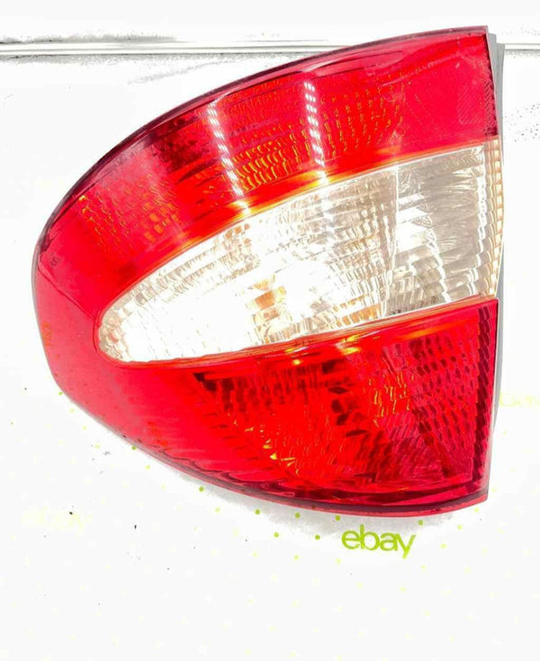 2001-03 TOYOTA PRIUS Tail Light Assembly Right passenger side