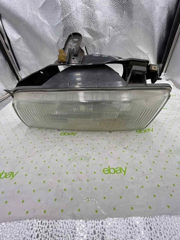 88 89 90 91 92 TOYOTA COROLLA Headlamp Assembly Left