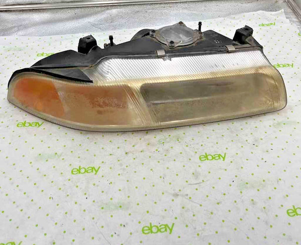 95 96 97 98 99 00 DODGE STRATUS Headlamp Assembly Right passenger side