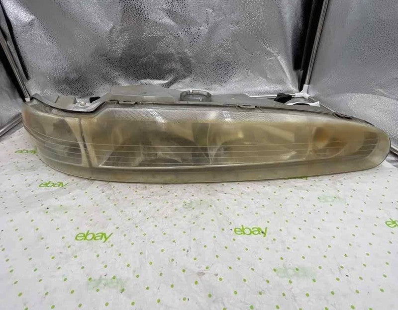 98 99 00 01 02 OLDS INTRIGUE Headlamp Assembly Right
