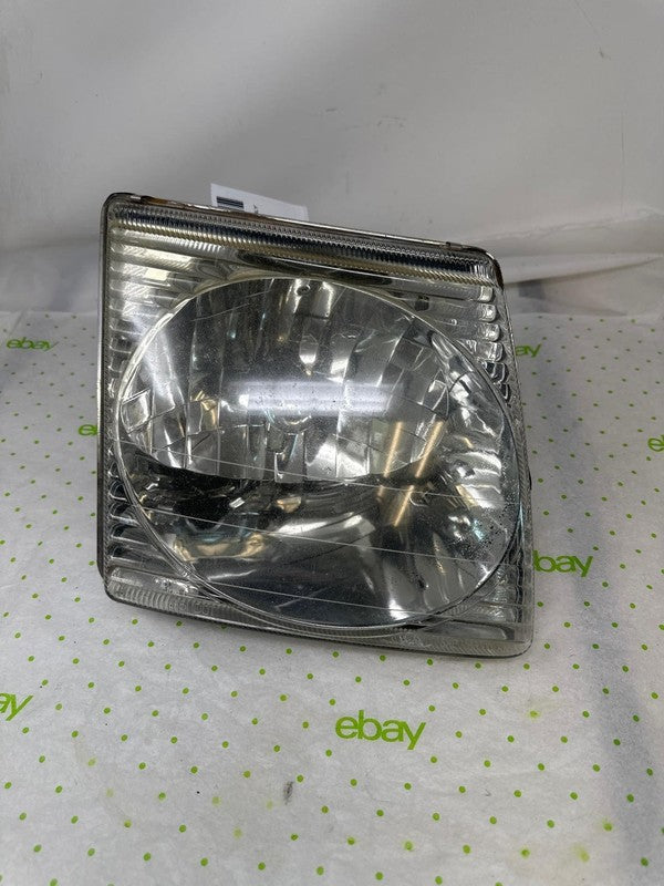 02 03 04 05 FORD EXPLORER Headlamp Assembly Right