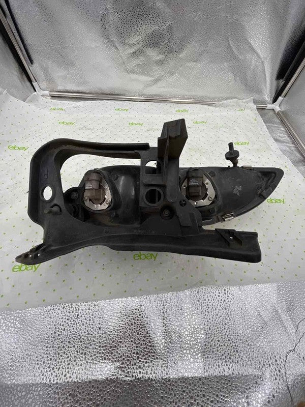95 96 97 98 99 CHEVY CAVALIER Headlamp Assembly Right passenger side