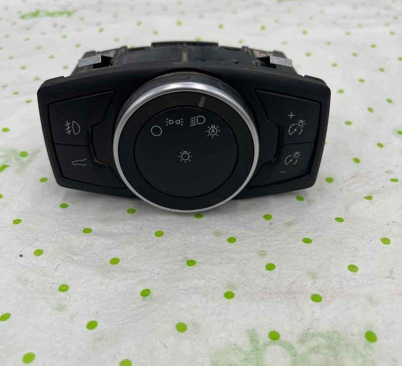 13 14 15 16 17 18 19 FORD ESCAPE Headlight Switch (dash Mtd)