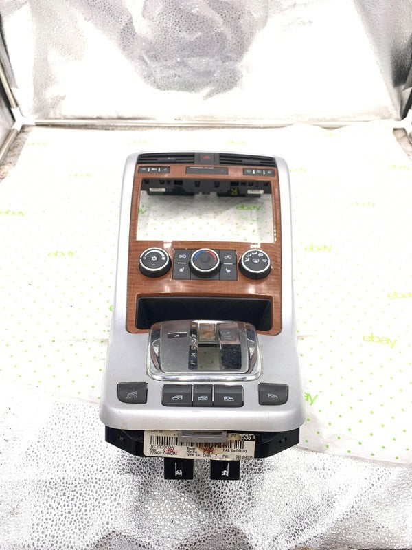 07 08 09 CHEVY EQUINOX Heater A/c Control / Radio Trim Bezel Vent shif