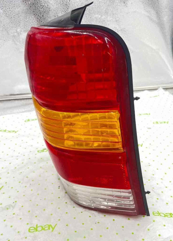 01 02 03 04 05 06 07 FORD ESCAPE Tail Light Assembly Right passenger s