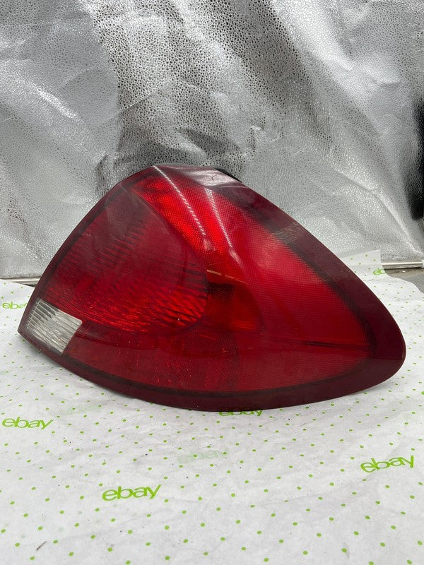 00 01 02 03 FORD TAURUS Tail Light Assembly Right passenger side