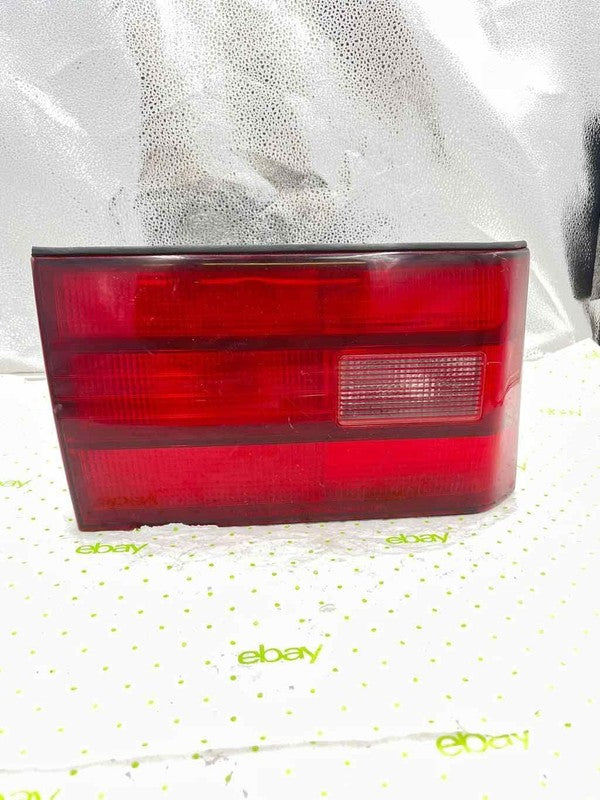 90 91 LEXUS ES250 Tail Light Assembly Left driver side