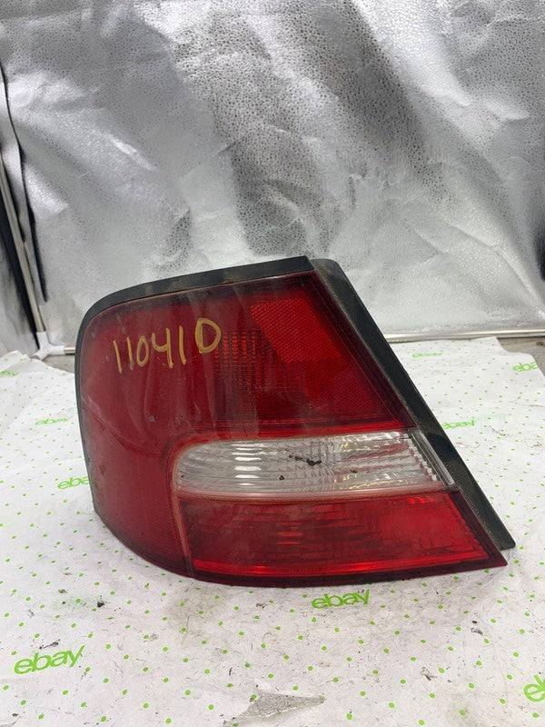 00 01 NISSAN ALTIMA Tail Light Assembly Left driver side