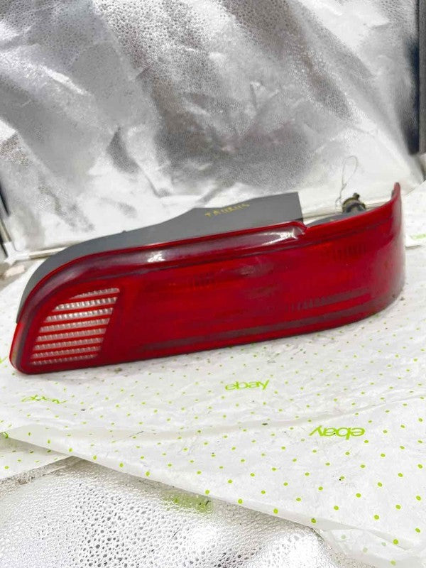 92 93 94 95 FORD TAURUS Tail Light Assembly Right passenger side