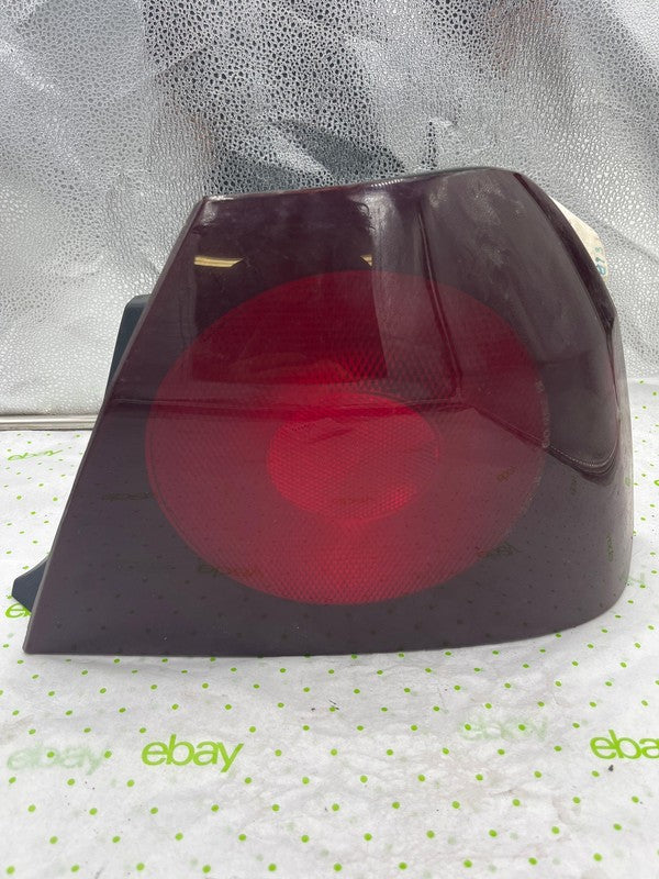 00 01 02 03 04 CHEVY IMPALA Tail Light Assembly Right