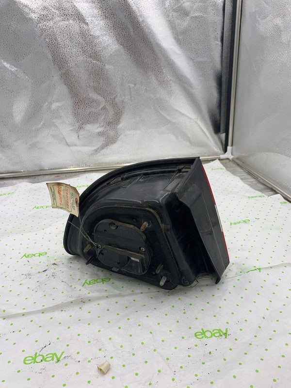 94 95 96 MITSUBISHI GALANT Tail Light Assembly Right passenger side