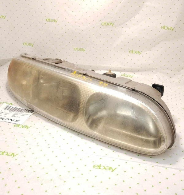 99 00 01 02 03 04 OLDS ALERO Headlamp Assembly Right