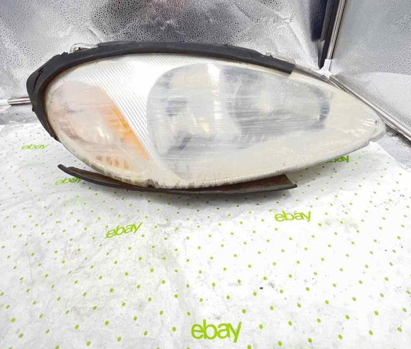 01 02 03 04 05 CHRYSLER PT CRUISER Headlamp Assembly Right passenger s