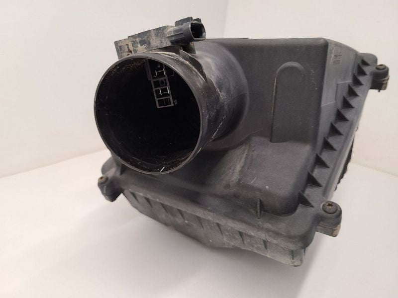 2009-2013 Chevy Silverado 1500 Pickup Air Cleaner Air Filter Housing B