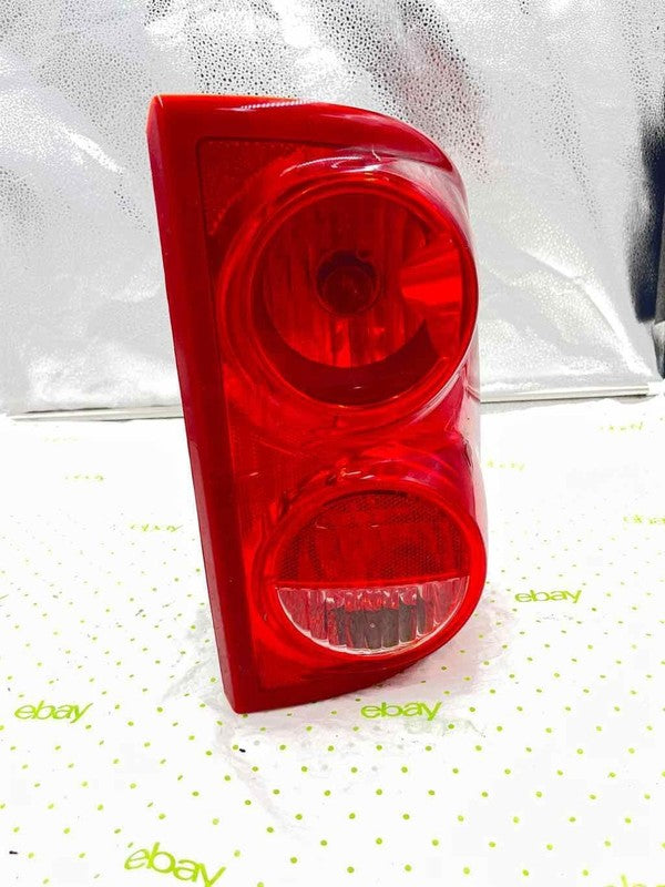 05 06 07 08 09 10 11 DODGE DAKOTA Tail Light Assembly Right