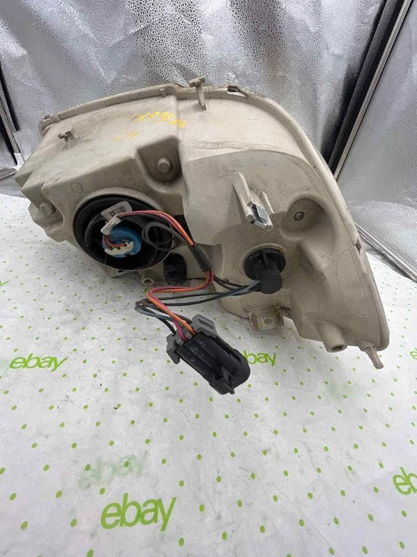 05 06 07 08 09 10 CHEVY COBALT Headlight Assembly Left driver side