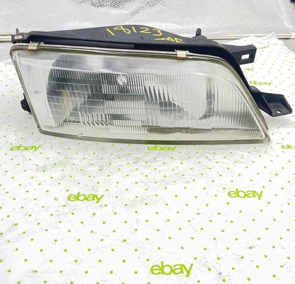 95 96 99 NISSAN MAXIMA Headlamp Assembly Right passenger side