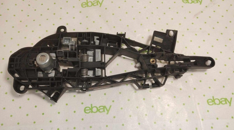 18 CHEVY CRUZE Door Lock Assembly