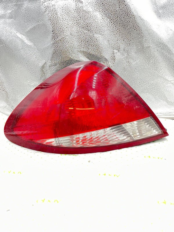 04 05 06 07 FORD TAURUS Tail Light Assembly Left driver side