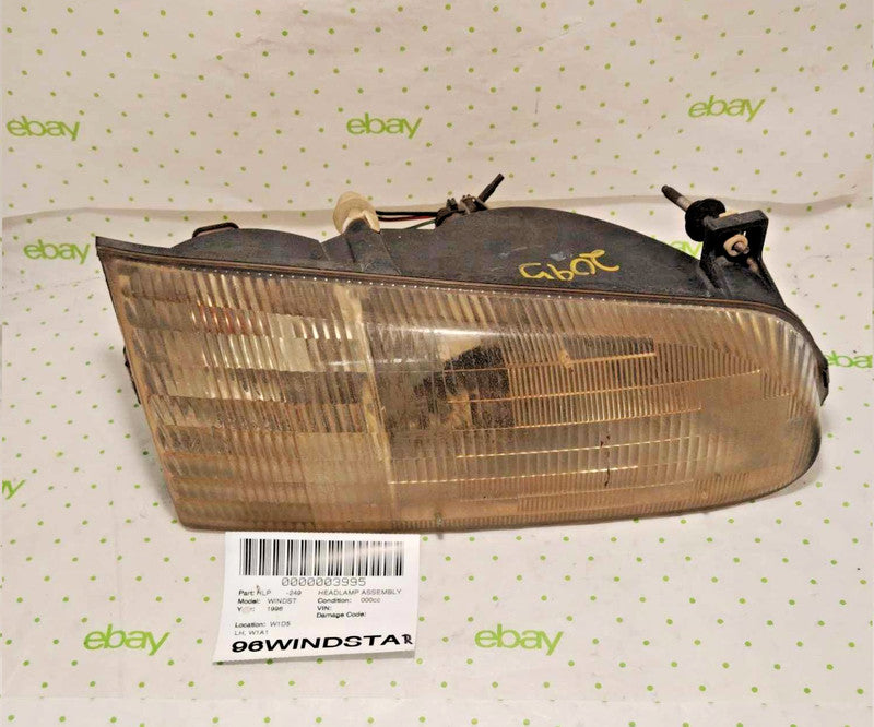 95 96 97 FORD WINDSTAR Headlamp Assembly Left driver side
