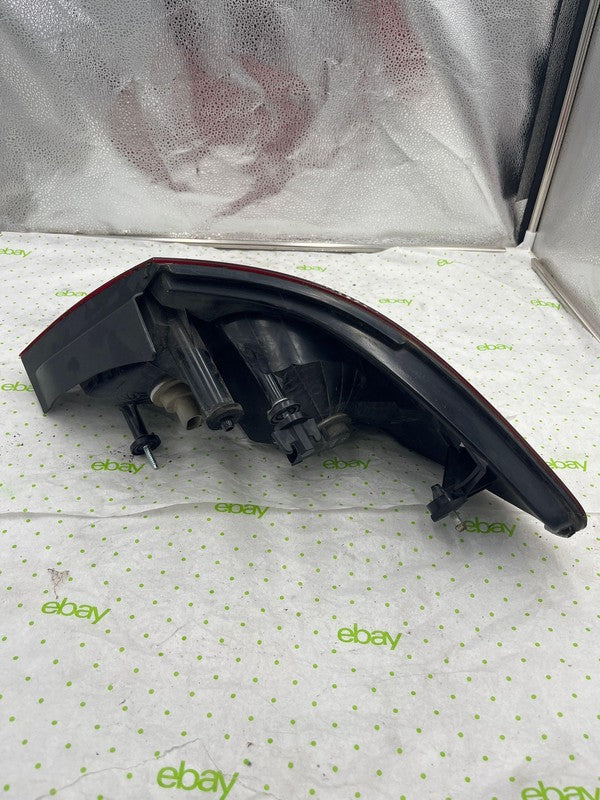 07 08 CHRYSLER SEBRING Tail Light Assembly Left driver side