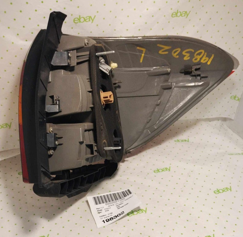 08 09 10 TOYOTA HIGHLANDER Tail Light Assembly Left