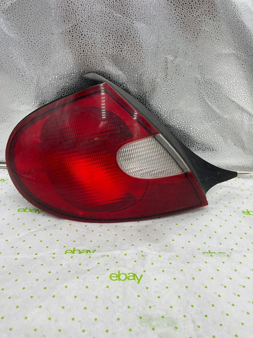 00 01 02 DODGE NEON Tail Light Assembly Left driver side