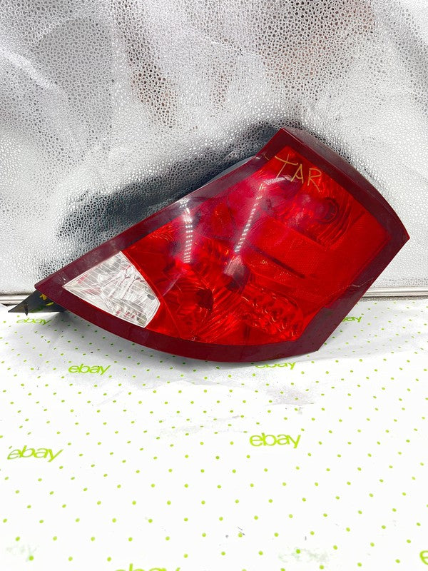 03 04 05 06 07 SATURN ION Tail Light Assembly Right passenger side
