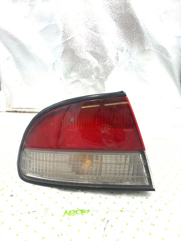97 98 MITSUBISHI GALANT Tail Light Assembly Left driver side