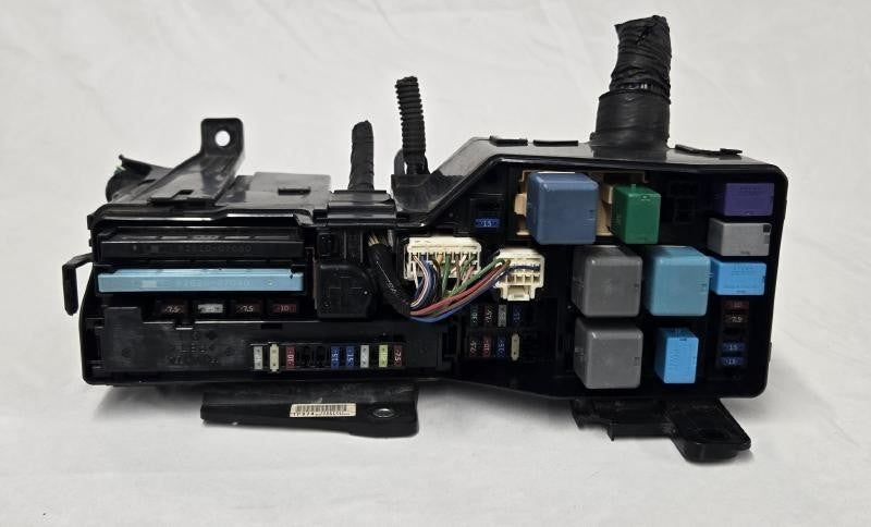 2005-2010 Toyota Avalon Engine Fuse Box Relay Module