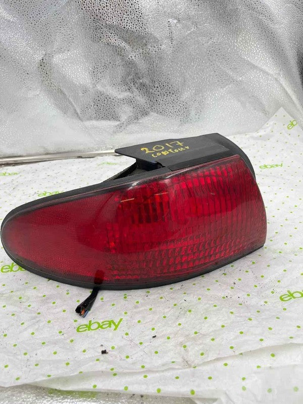 95 96 97 FORD CONTOUR Tail Light Assembly Left driver side