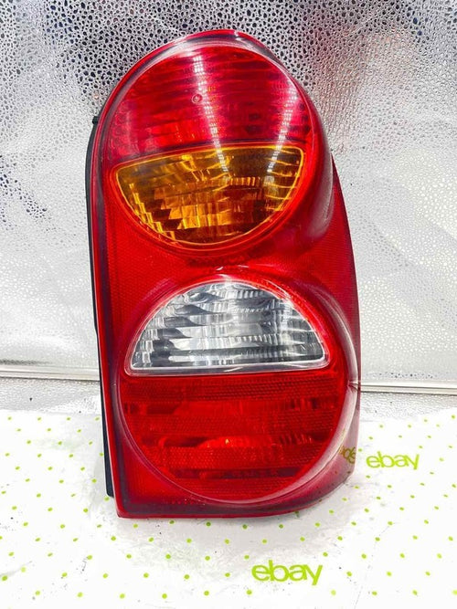 02 03 04 JEEP LIBERTY Tail Light Assembly Right