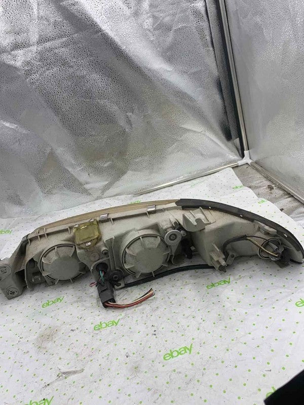93 94 95 96 97 MAZDA 626 Headlamp Assembly Right passenger side
