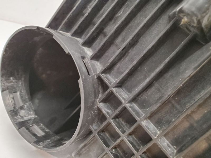 2015-2021 Jeep Renegade 2.4L Air Cleaner Air Filter Housing Box OEM