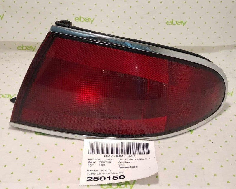 97 98 99 00 01 02 03 04 05 BUICK CENTURY Tail Light Assembly Right